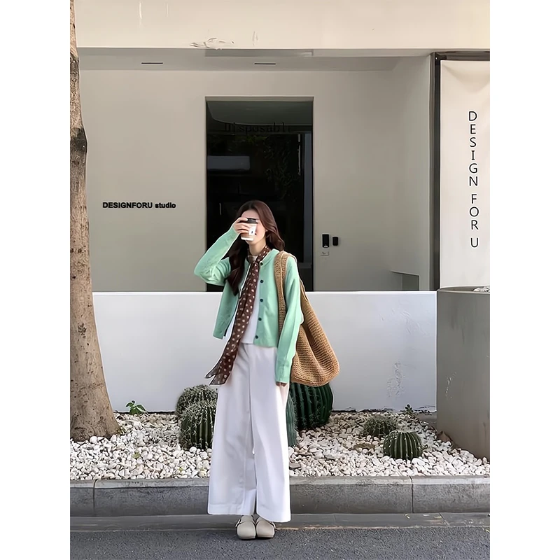 韩系绿色针织毛衣开衫女秋冬外搭外套早秋氛围感上衣白色阔腿裤