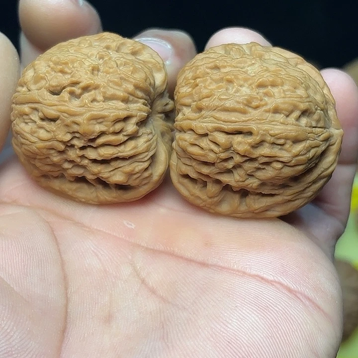 把件文玩核桃凹底拉丝球疆40尺5