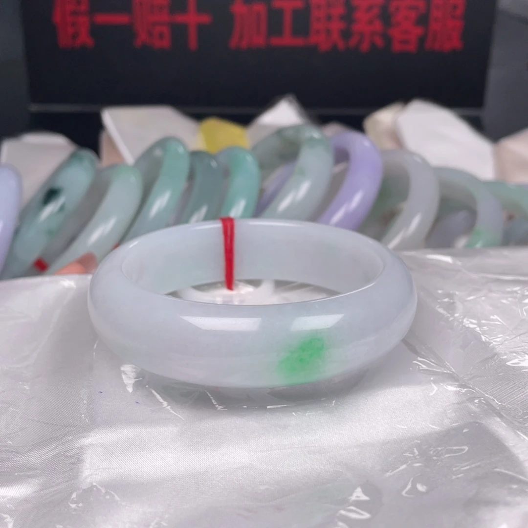 翡翠未镶嵌手镯G068