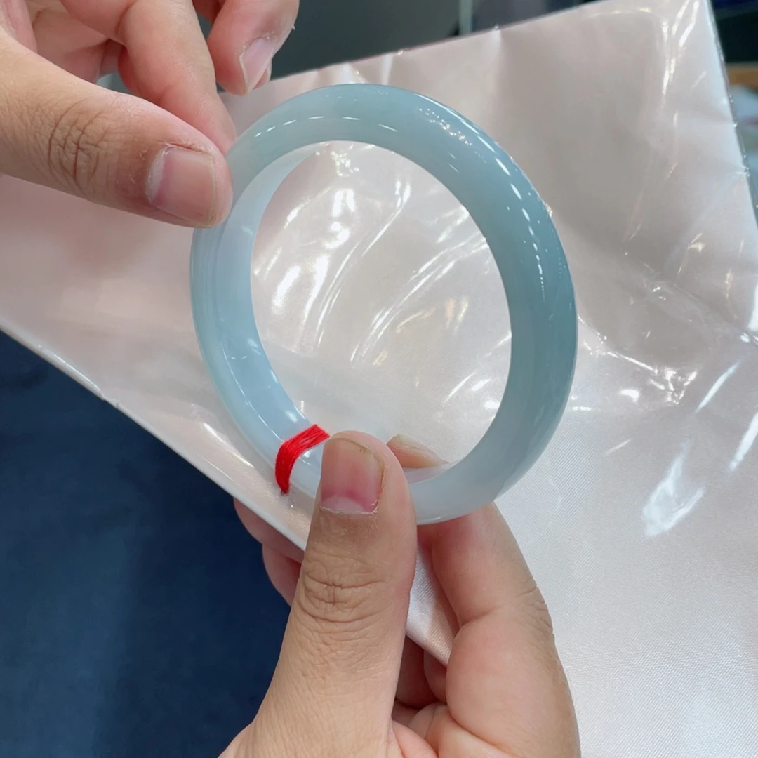 未镶嵌手镯翡翠手镯