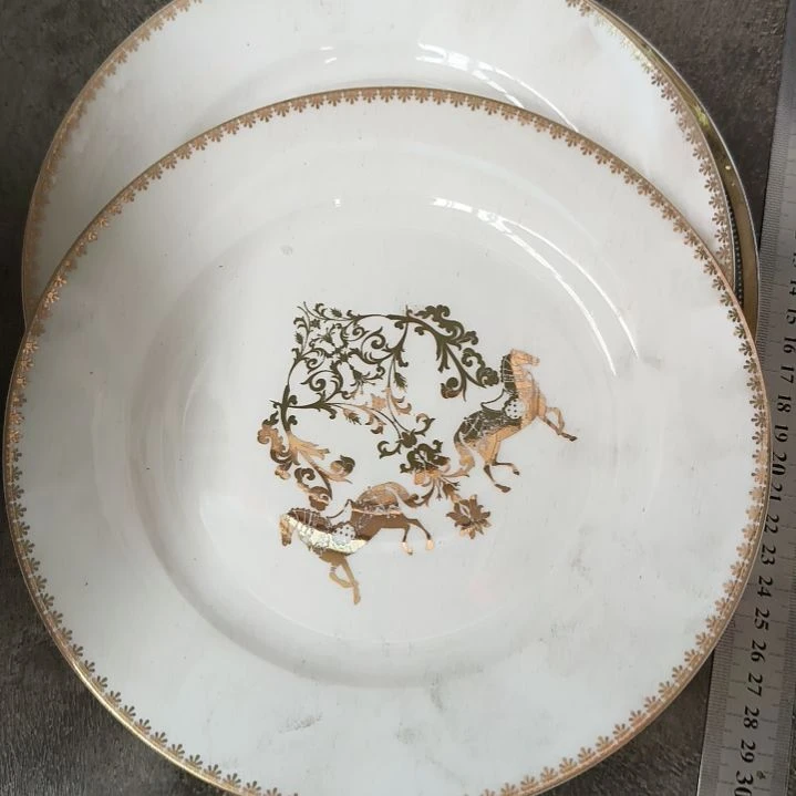 陶瓷盘子碗啥都有