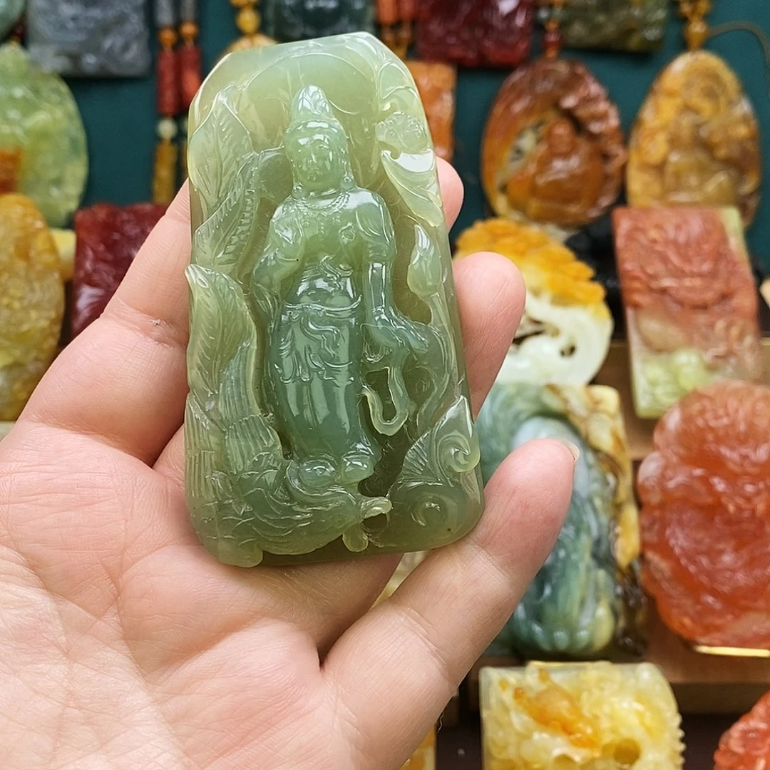蛇纹石玉未镶嵌颈饰玉凤观音