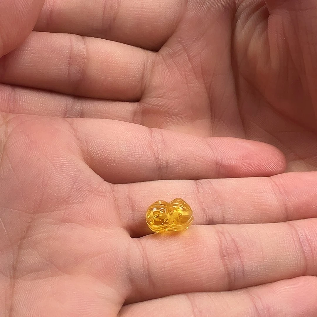 金珀颈饰未镶嵌金珀花生提溜