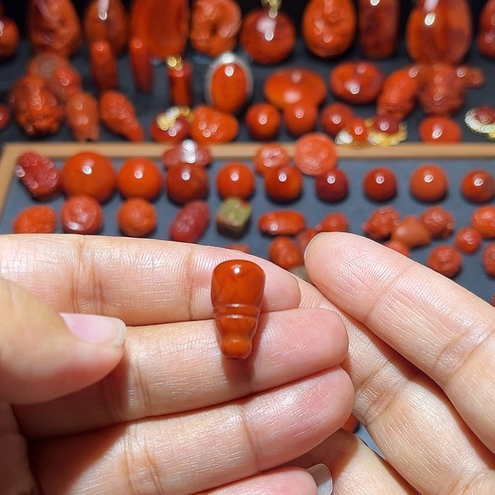 南红玛瑙未镶嵌配饰火焰纹三通9.8mm