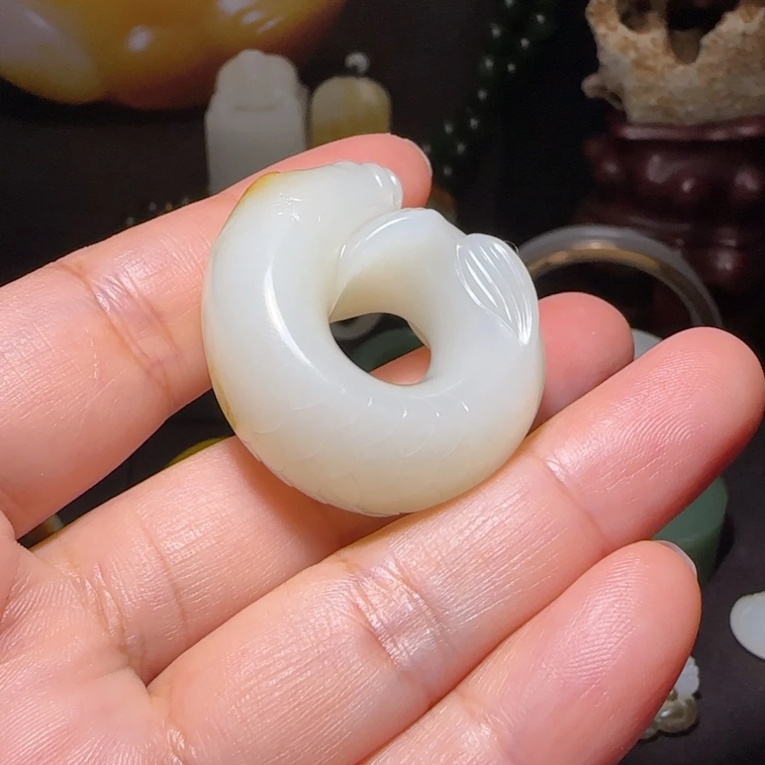 王***猫和田玉未镶嵌挂件