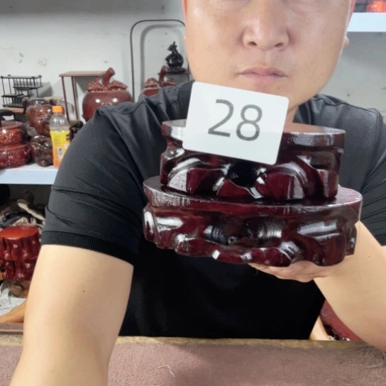 香榧木亲嘴就在家里待两分钟