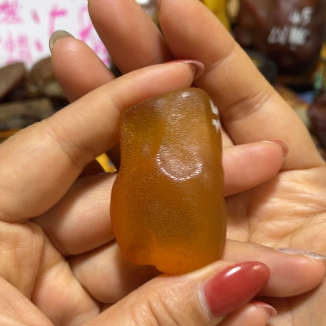 定制琥珀未镶嵌原石