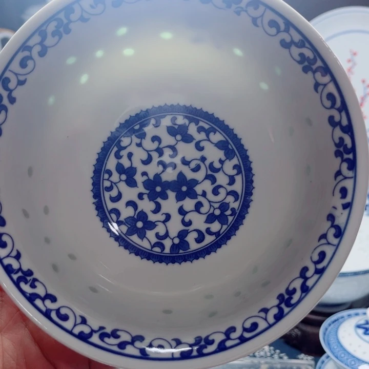 青花玲珑6寸面碗紫荆花