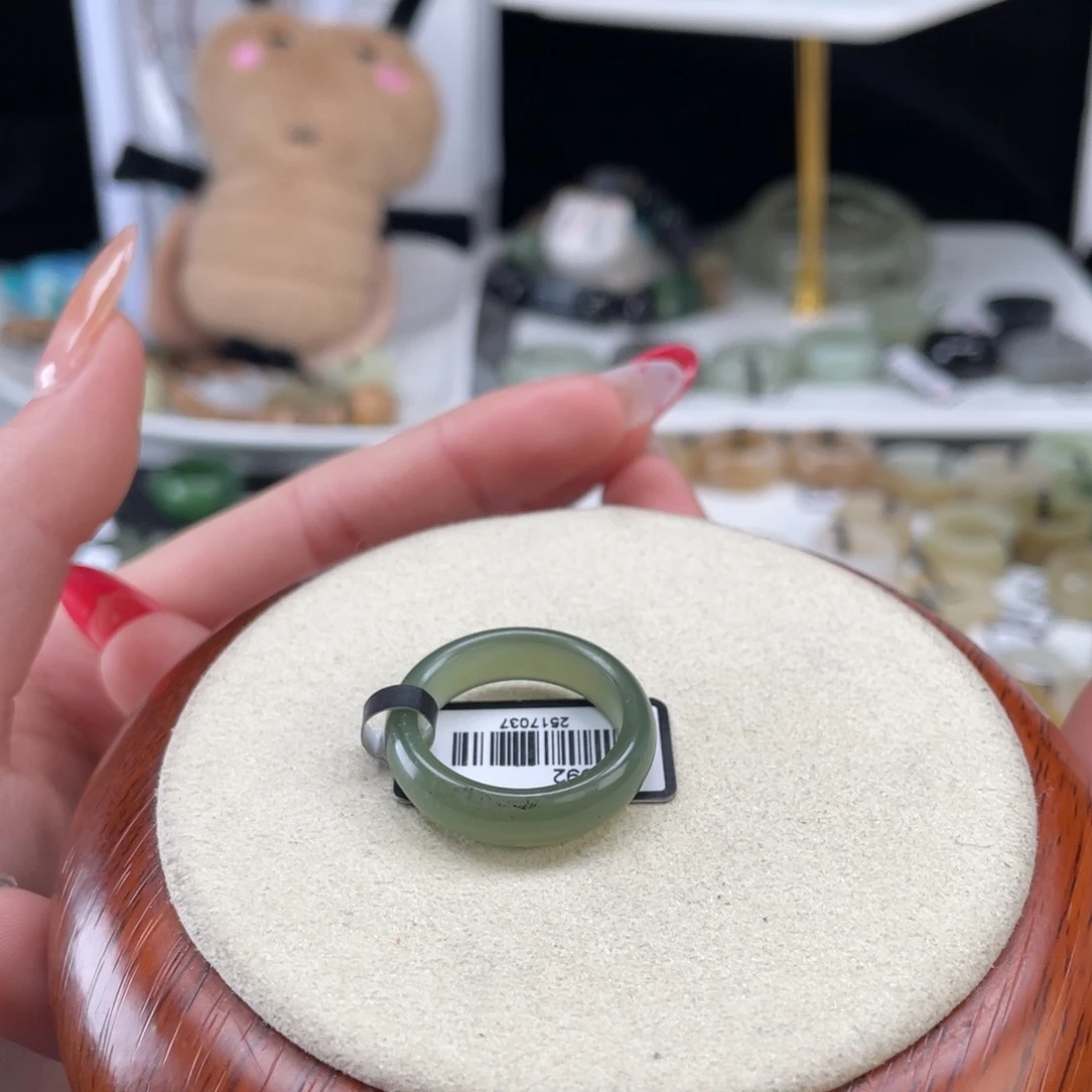 和田玉未镶嵌戒指o43湖水绿细条17.7