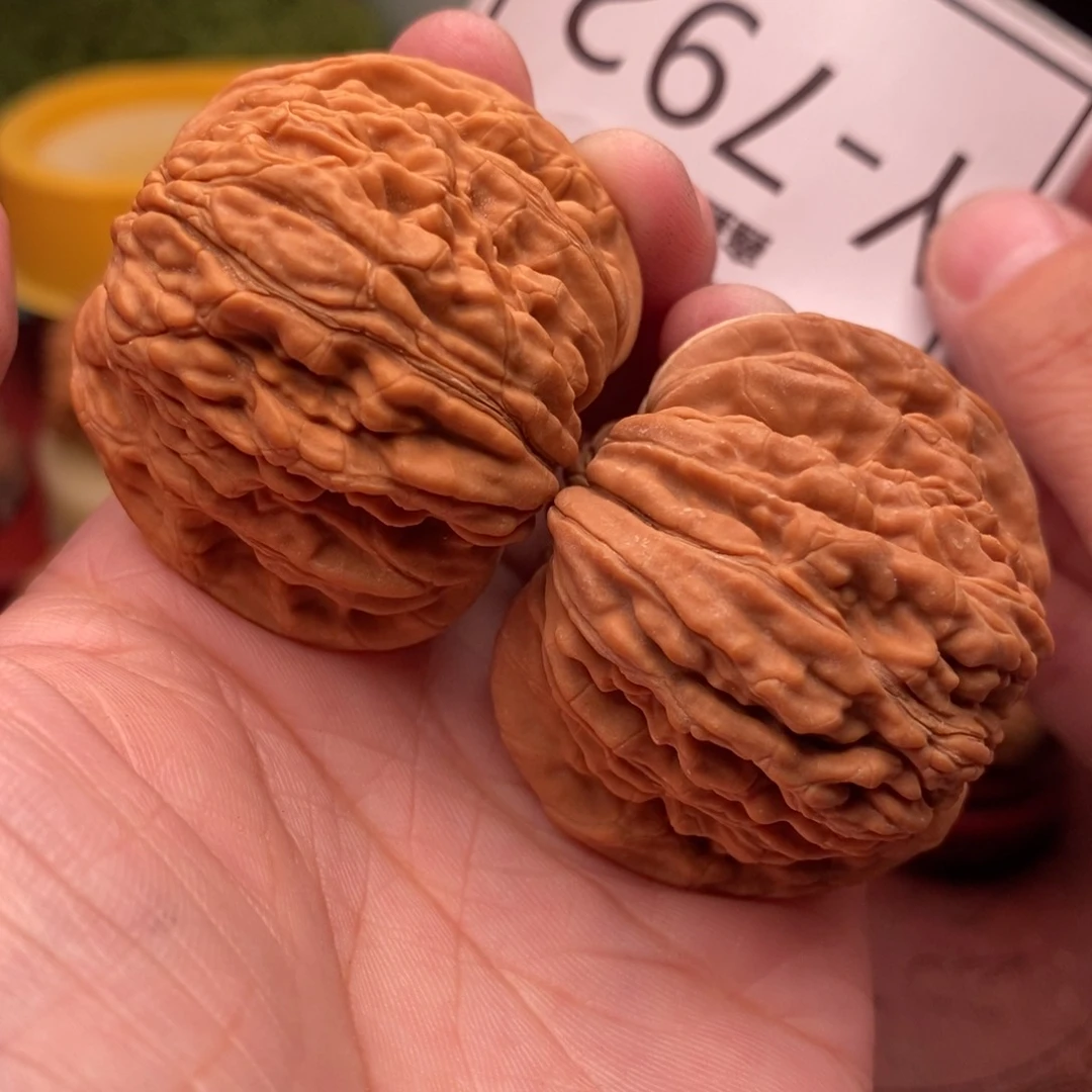 文玩核桃把件汉高楼43