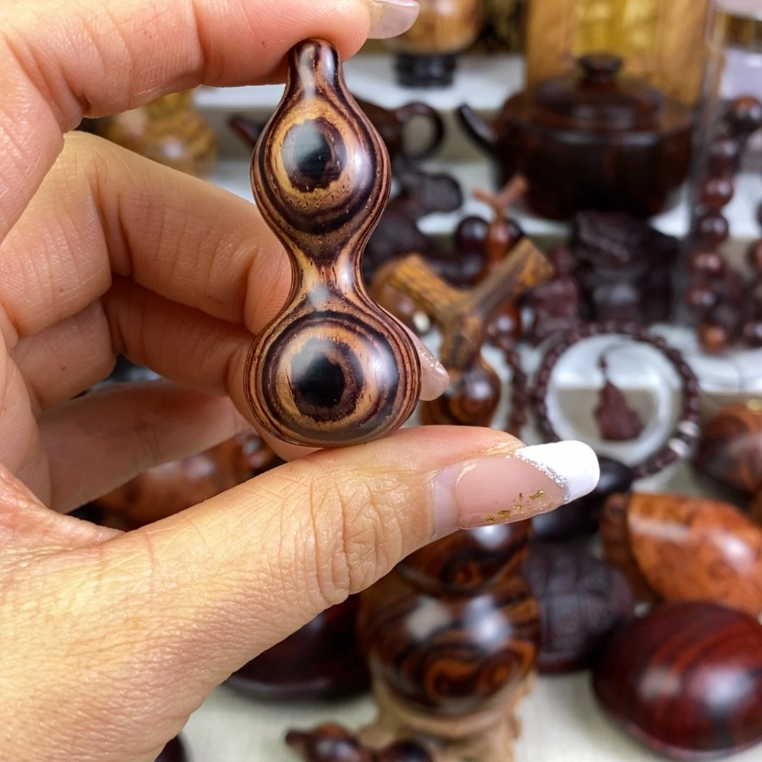 浮***中木微凹黄檀绕指柔葫芦