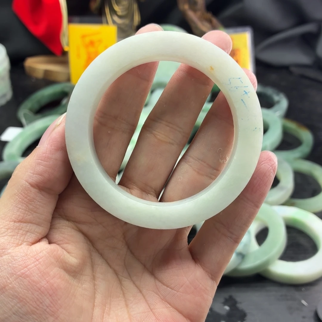 定制翡翠未镶嵌天然翡翠A货毛胚手镯定制