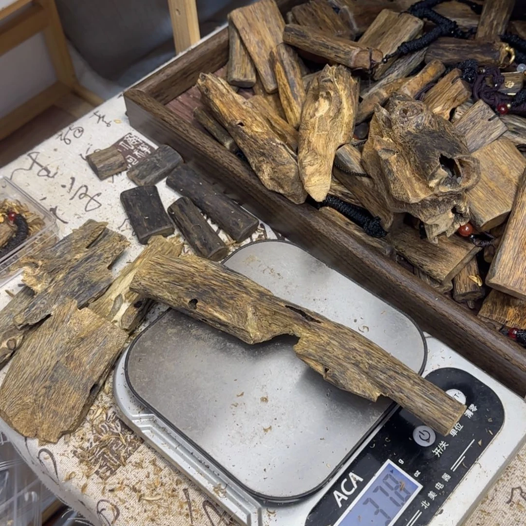 沉香碎屑沉香张勺子