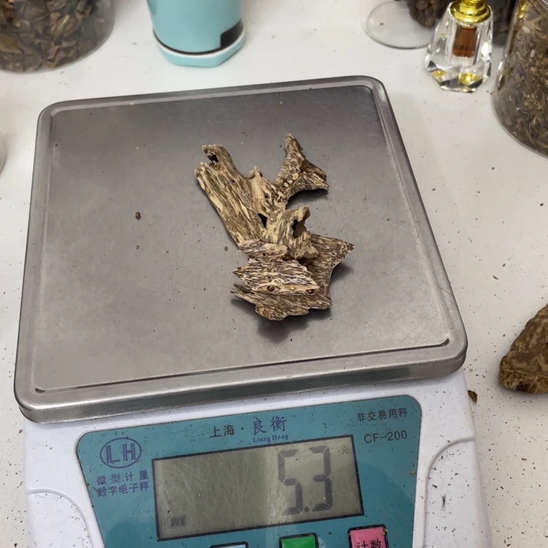 G***y沉香沉香碎屑沉香