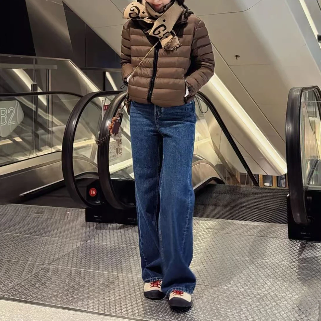 宝丫轻奢 T女式轻薄保暖低调连帽羽绒服Z382