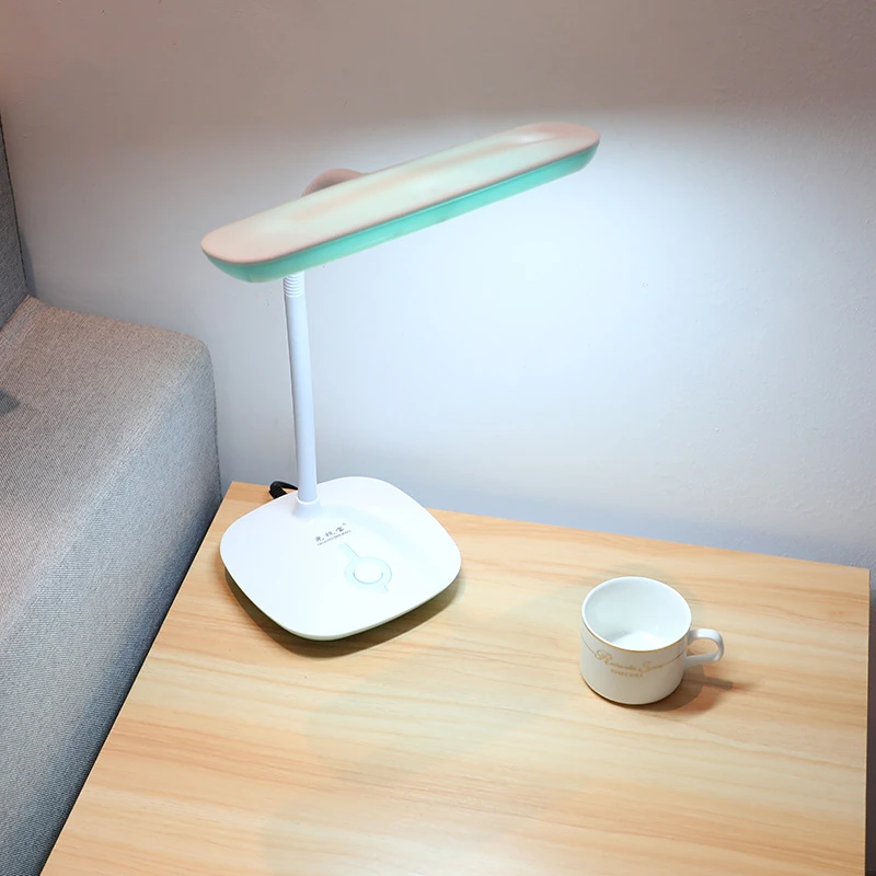桌面式镀铬声光控台灯充电式插电床头灯学生宿舍小夜灯阅读灯