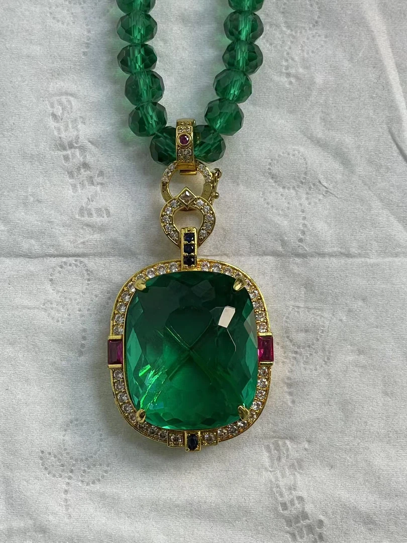 博藏珍品  绿色馆藏件首饰配礼盒送链子