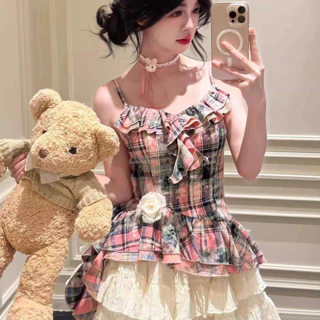 桔梗house莓莓可露法式甜美不规则粉格晕染花朵吊带杏色蕾丝半裙