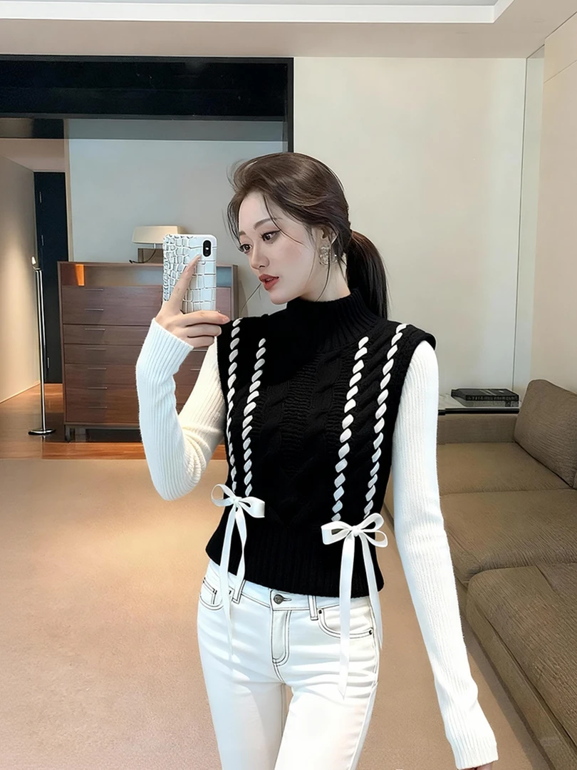 2025冬新款今年流行爆款韩系套装洋气减龄黑色马甲打底衫女两件套