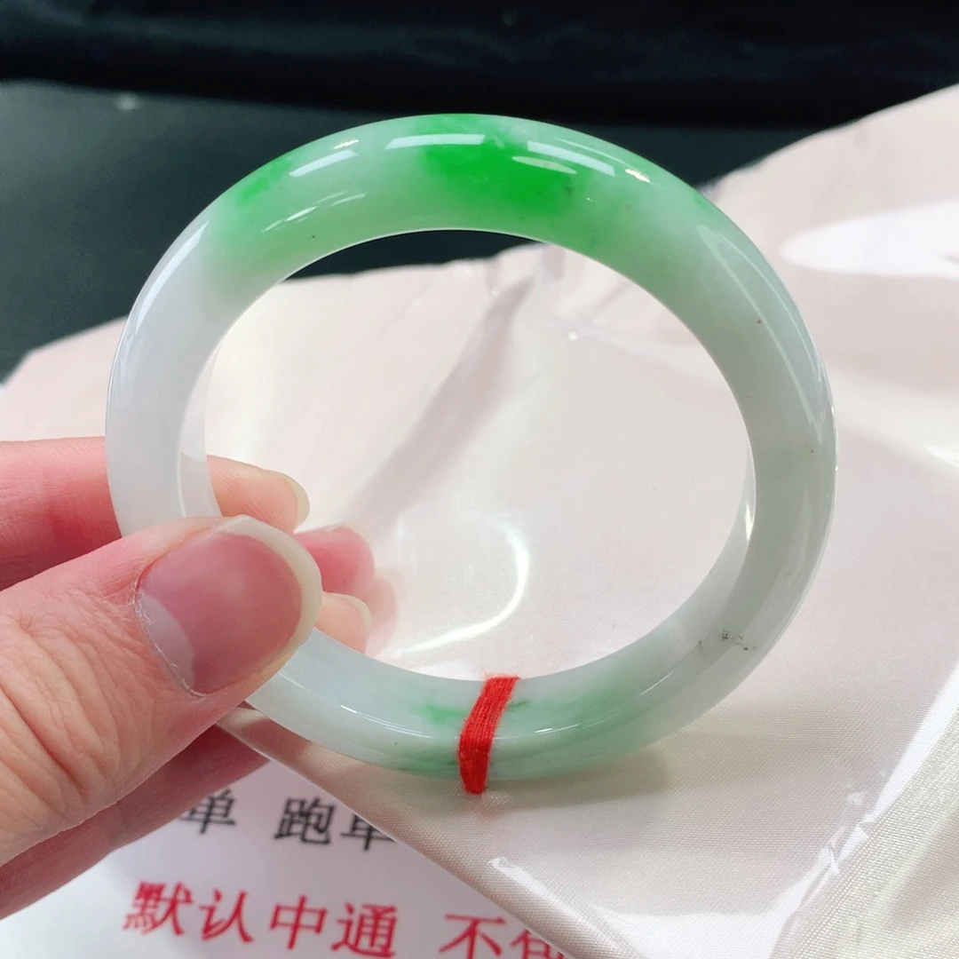 未镶嵌手镯翡翠505