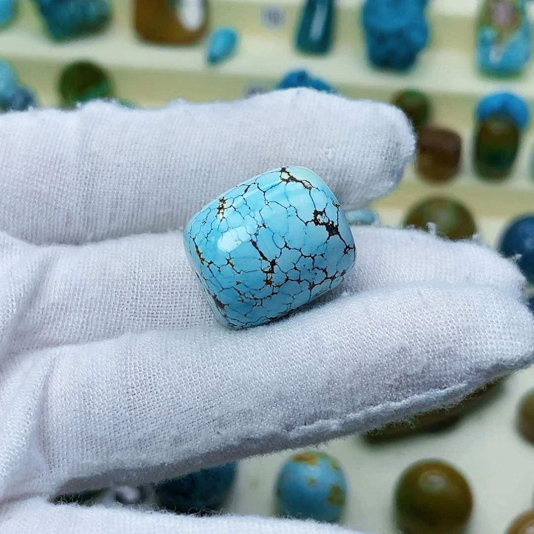 绿松石颈饰未镶嵌