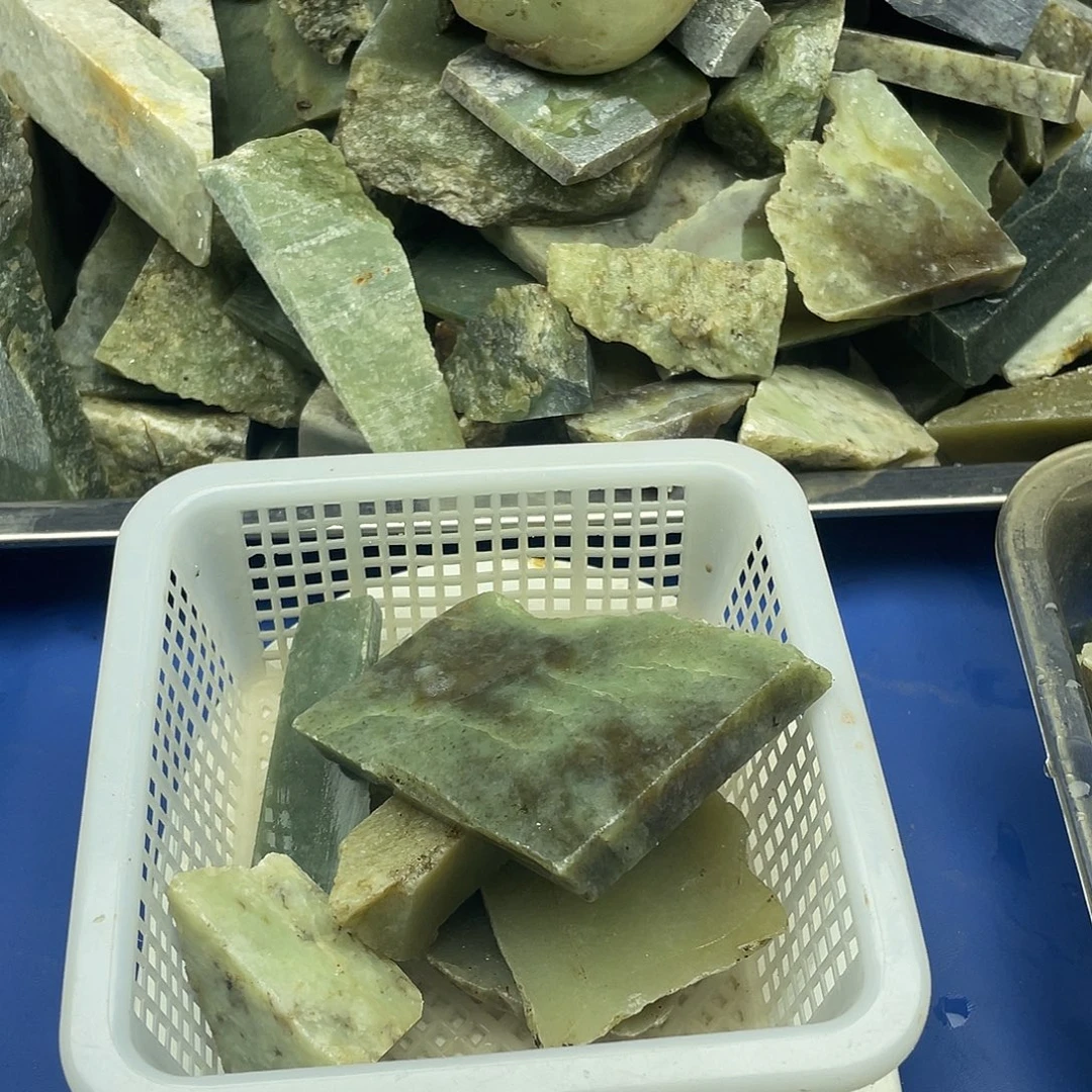 和田玉（糖玉）未镶嵌吊坠(不含链)