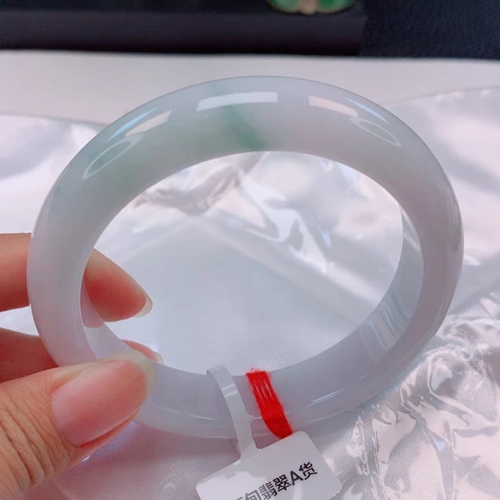 翡翠未镶嵌手镯60圈