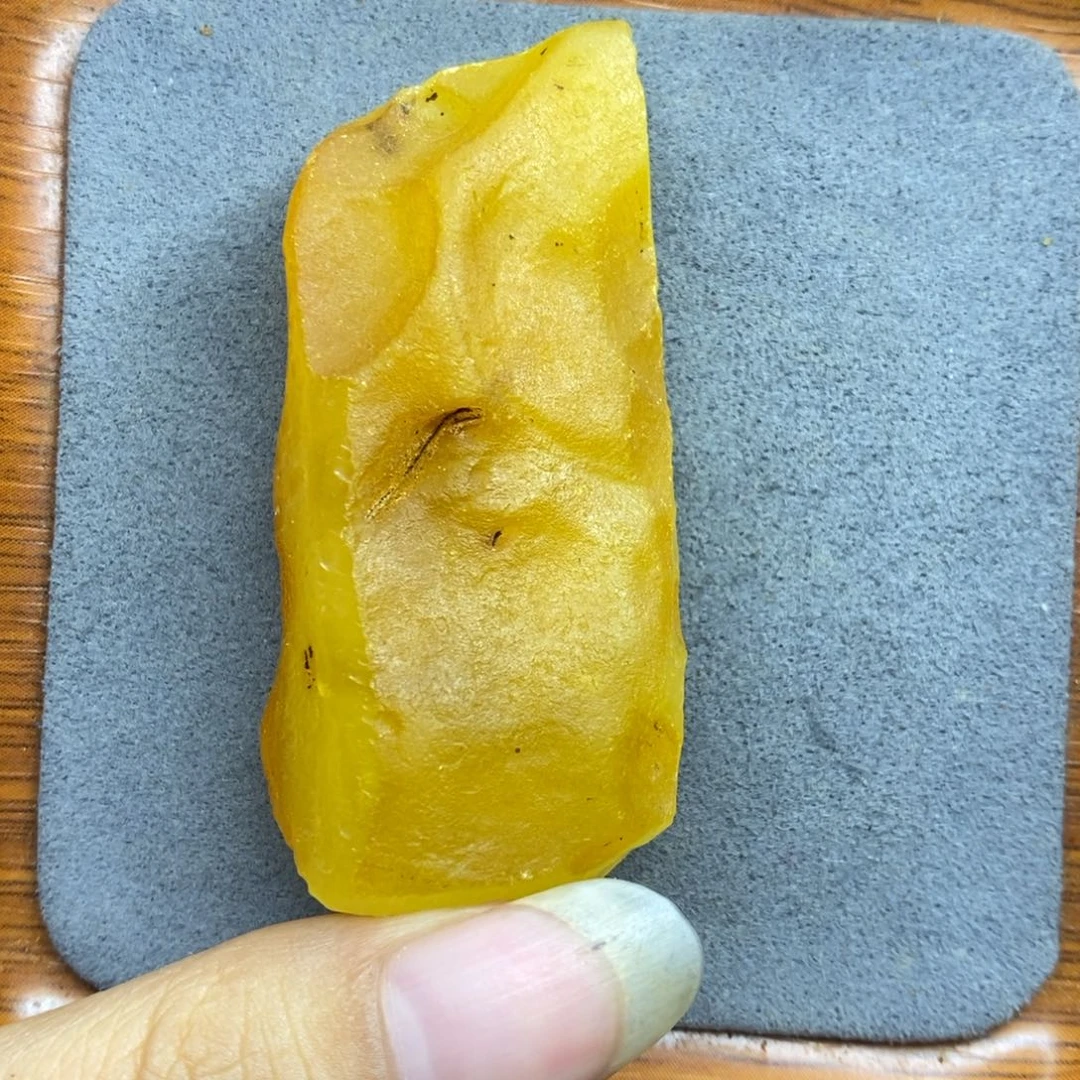 定制琥珀未镶嵌梨