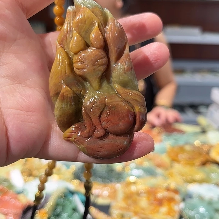 岫玉未镶嵌毛衣链