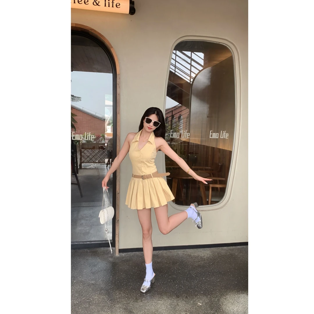 法式纯欲风辣妹挂脖修身无袖吊带连衣裙女夏季高腰a字背心短裙子