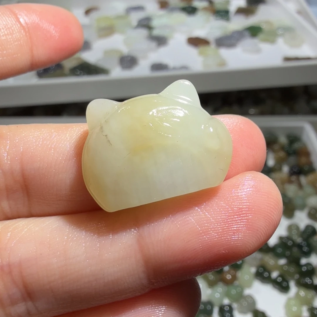 和田玉未镶嵌珠宝奇石