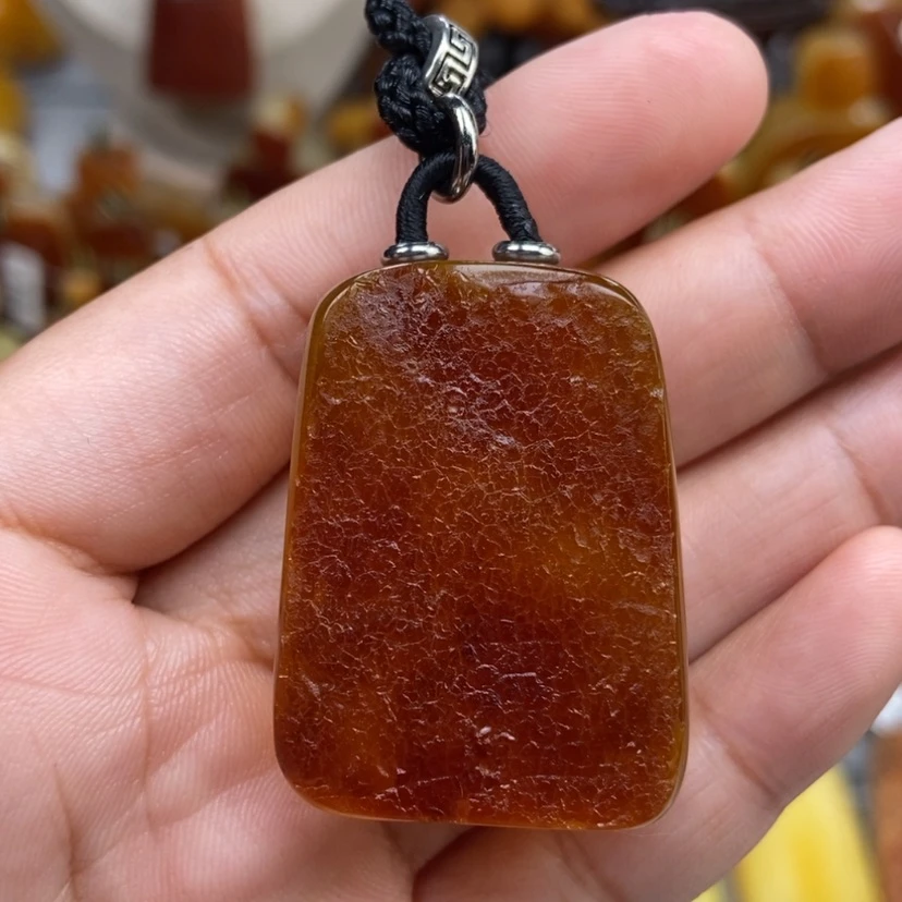 【闪购商品】琥珀颈饰未镶嵌