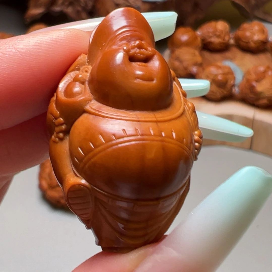 橄榄核吊坠立雕财神