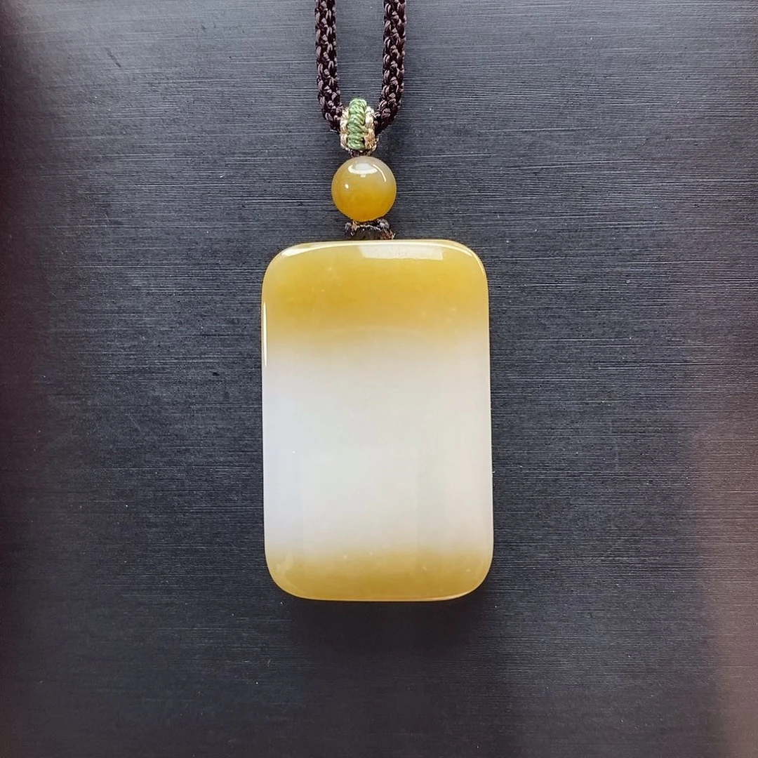 和田玉（糖玉）未镶嵌颈饰