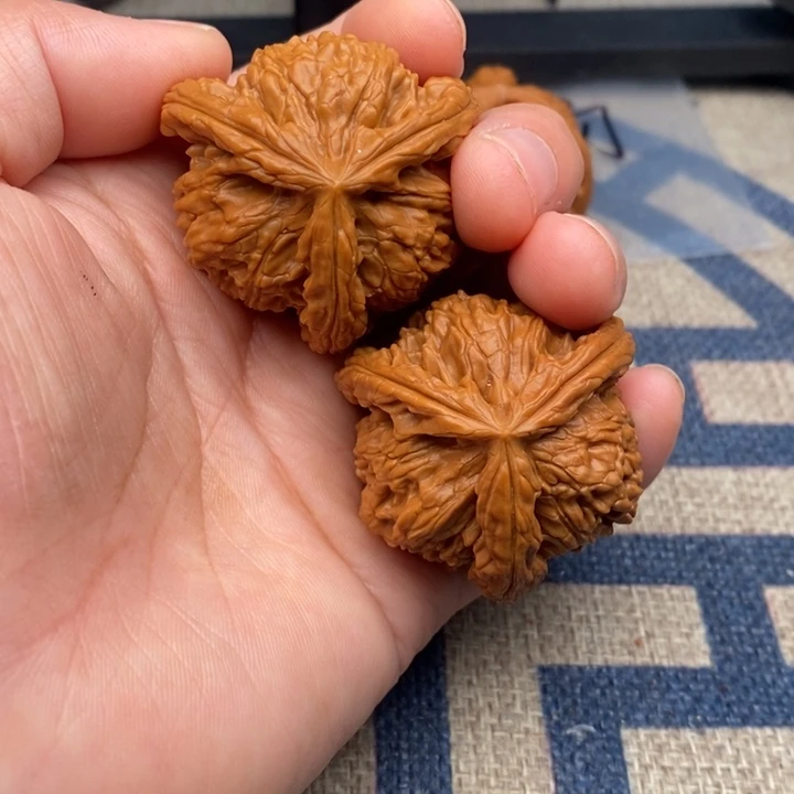 吊坠文玩核桃刀*三棱