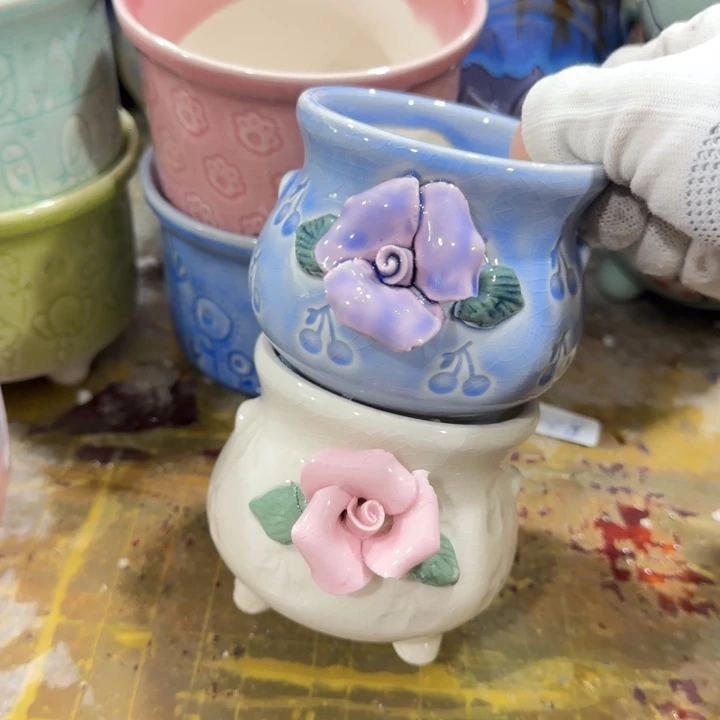 凑9块包邮，有孔，不清楚问客服