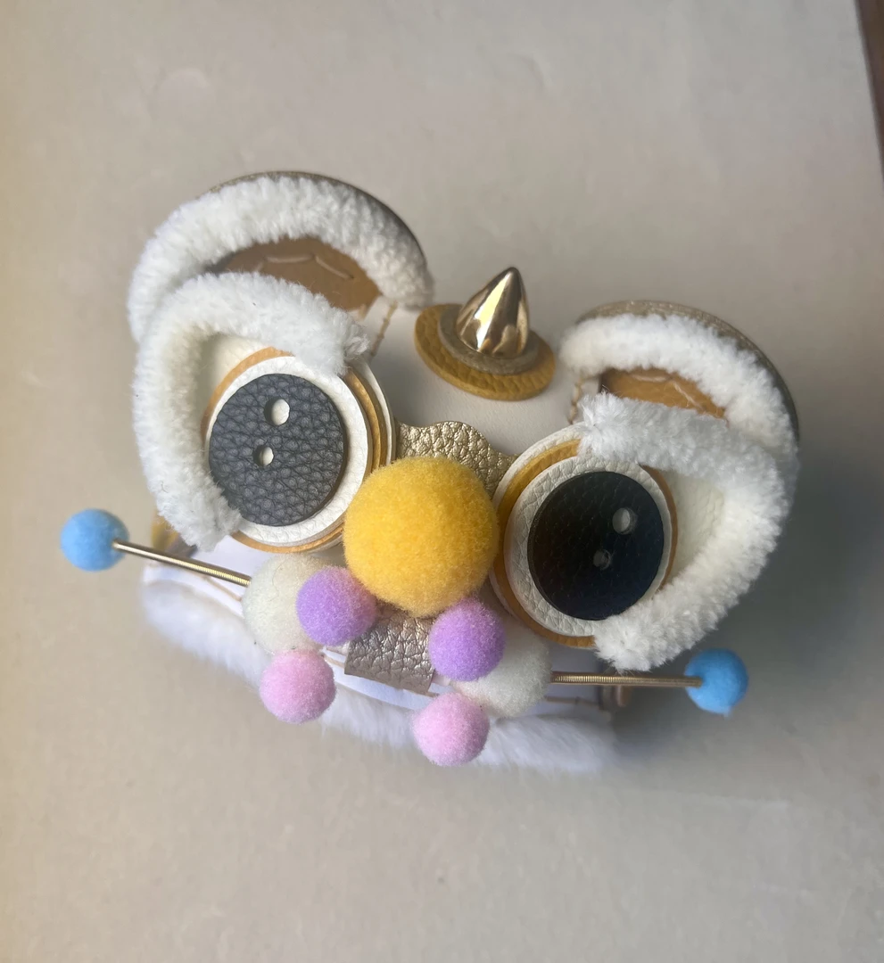 手工DIY蔚来Nomi白色醒狮帽