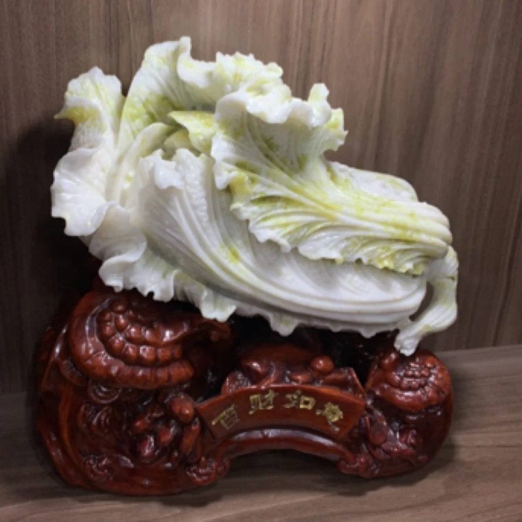 30厘米长白菜精美雕刻摆件