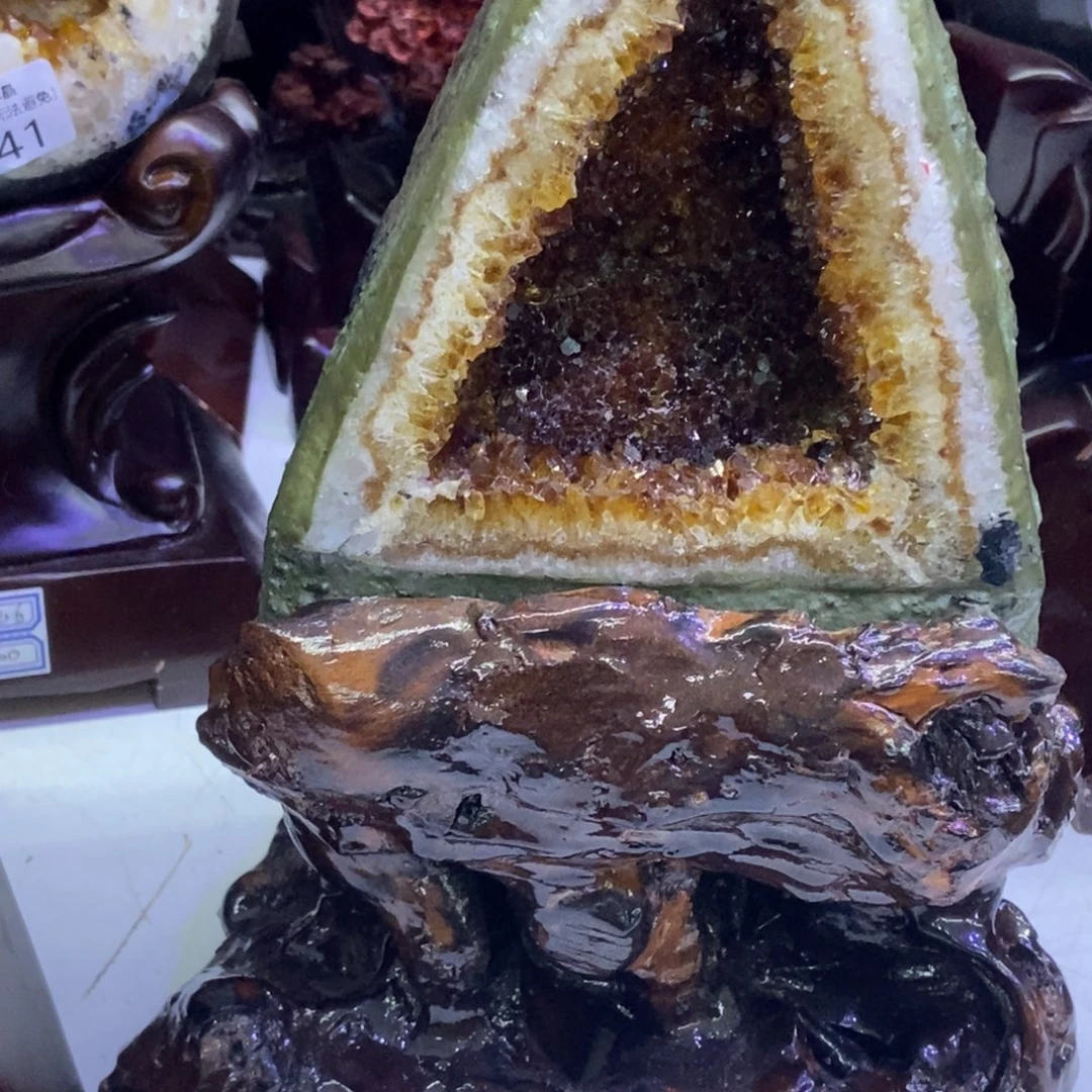 紫晶未镶嵌大型摆件（非配饰）涵涵