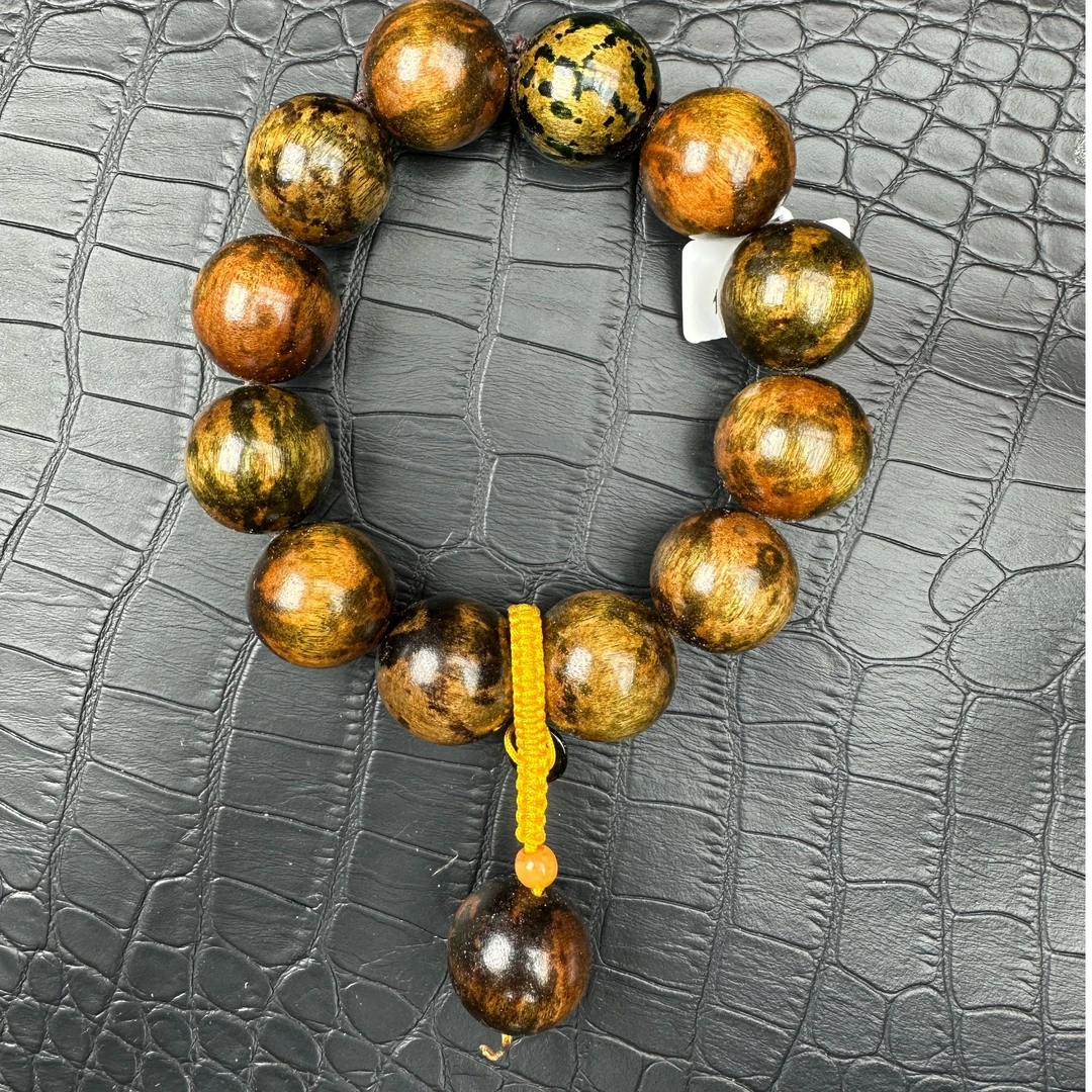 821沉木圆珠手串