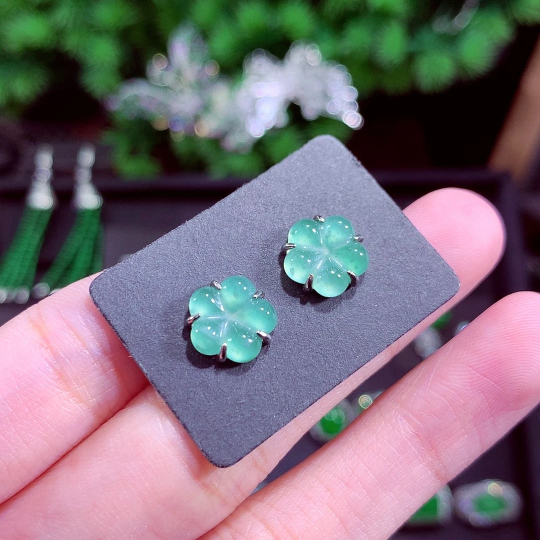 颈饰未镶嵌翡翠天然