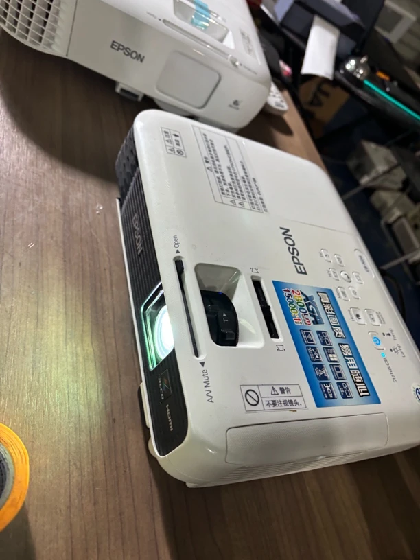 9新 Epson/爱普生 二手 爱普生投影仪 运费自理
