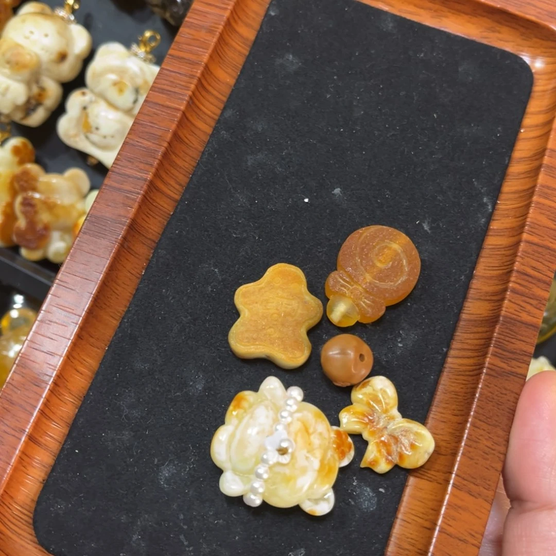 琥珀手链未镶嵌蜜蜡小熊