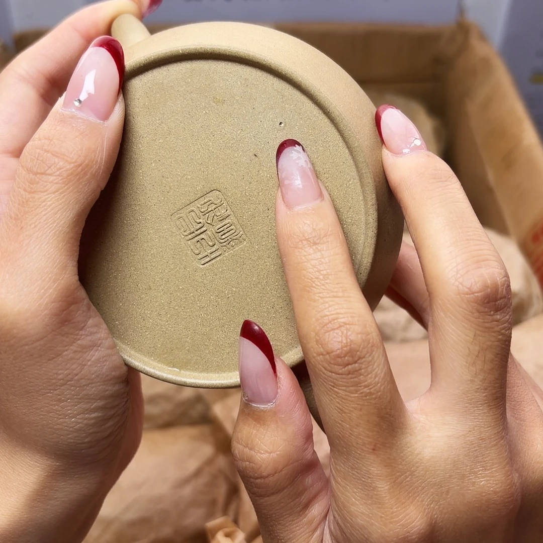 甄选宜兴本土紫砂壶