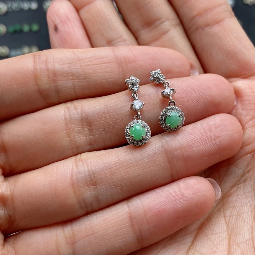 翡翠耳饰银S925镶嵌小**?翡翠首饰