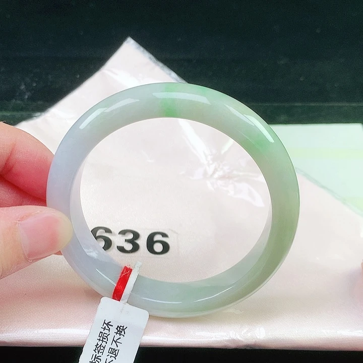 未镶嵌手镯翡翠636