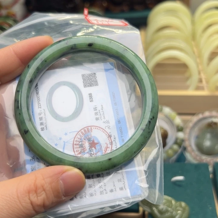 和田玉（碧玉）手镯未镶嵌63.1圈围3760