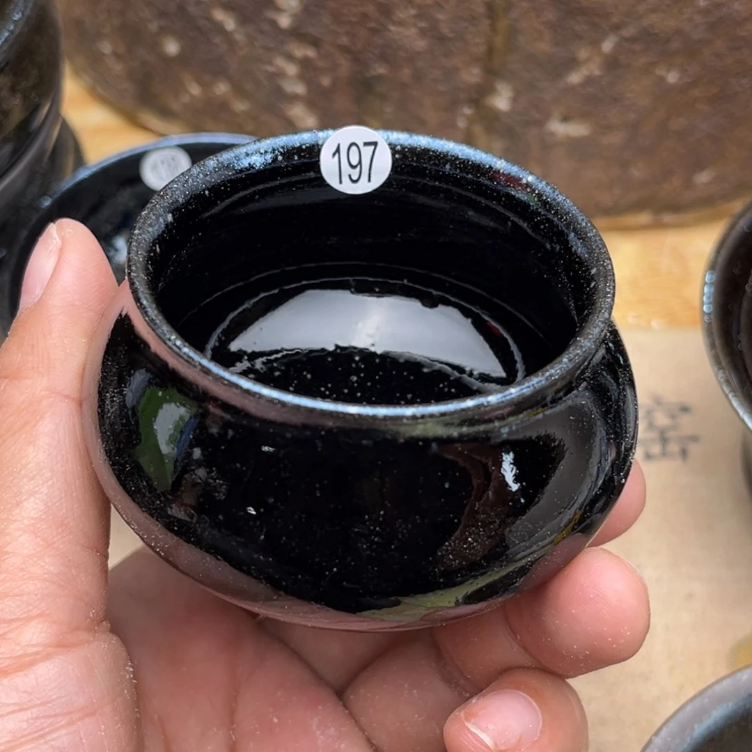 茶盏义兴龙窑坚持真柴烧