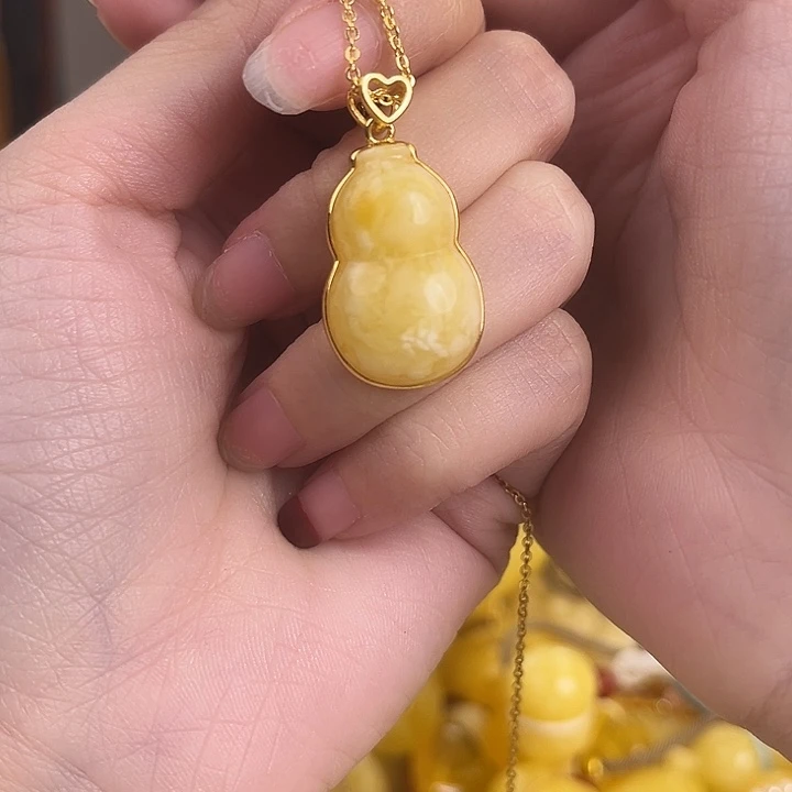 琥珀项链未镶嵌葫芦吊坠