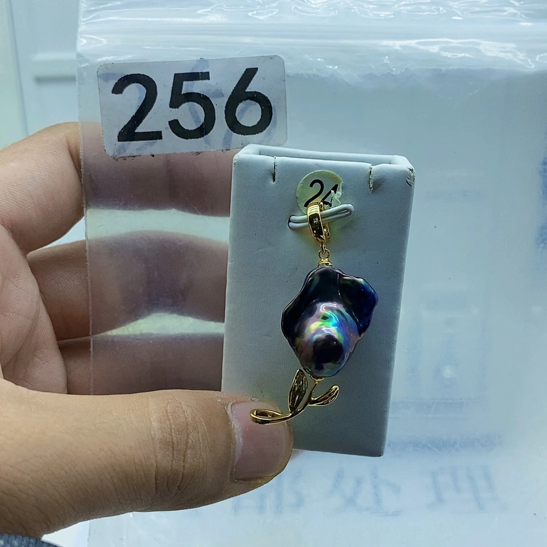 淡水珍珠合金颈饰